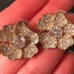 Floral earrings, rhinestone